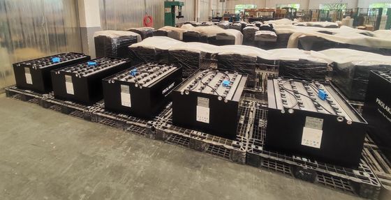 Maßgeschneiderte 48V 550Ah Blei-Säure-Traktionsbatterie mit CE-Zertifizierung für Heli-Gabelstapler