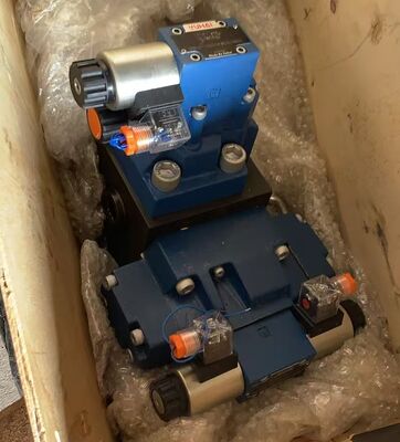 Maßgeschneiderte Reifenauf-/Abbau-Maschine 500 Tonnen Maschinenaufdruckmaschine 11 kW 480 V mit CHINT-Transformatoren, Brechern und Kontaktern