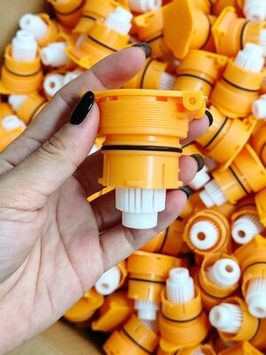 Fabrik Großhandel Hochleistungs-Flip Top Vent Cap mit Flammschutz-Dichtdichtdichte Wiederverwendbares Design für Gabelstaplerbatterien