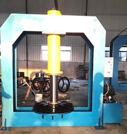 11KW Gabelstapler-Reifen-Presse-Maschinen-Rahmen-Art Struktur des Motor25mpa 300 Tonne