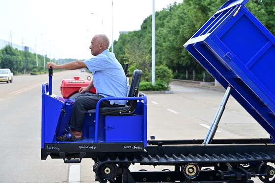 3000kg 20,1kw / 2600r/Min Motorleistung GF3000 Spuren-Dumper Hochleistungs-Durian-Erntemaschine